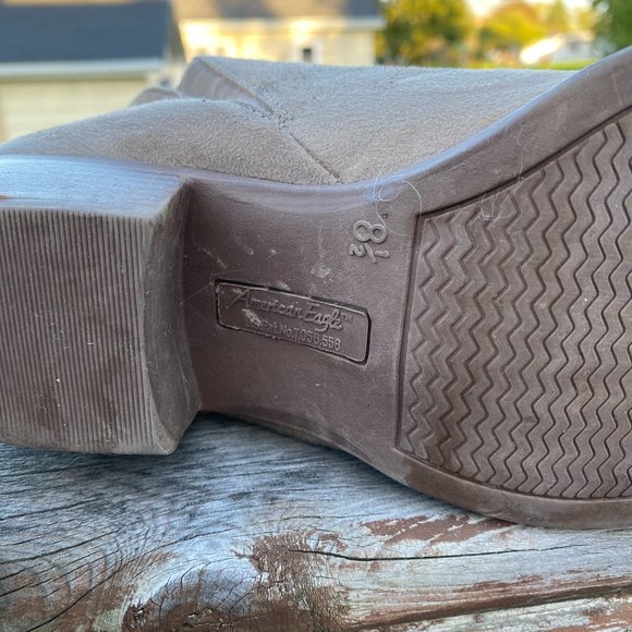 American Eagle suede boots Size 8 1/2 - Picture 3 of 4